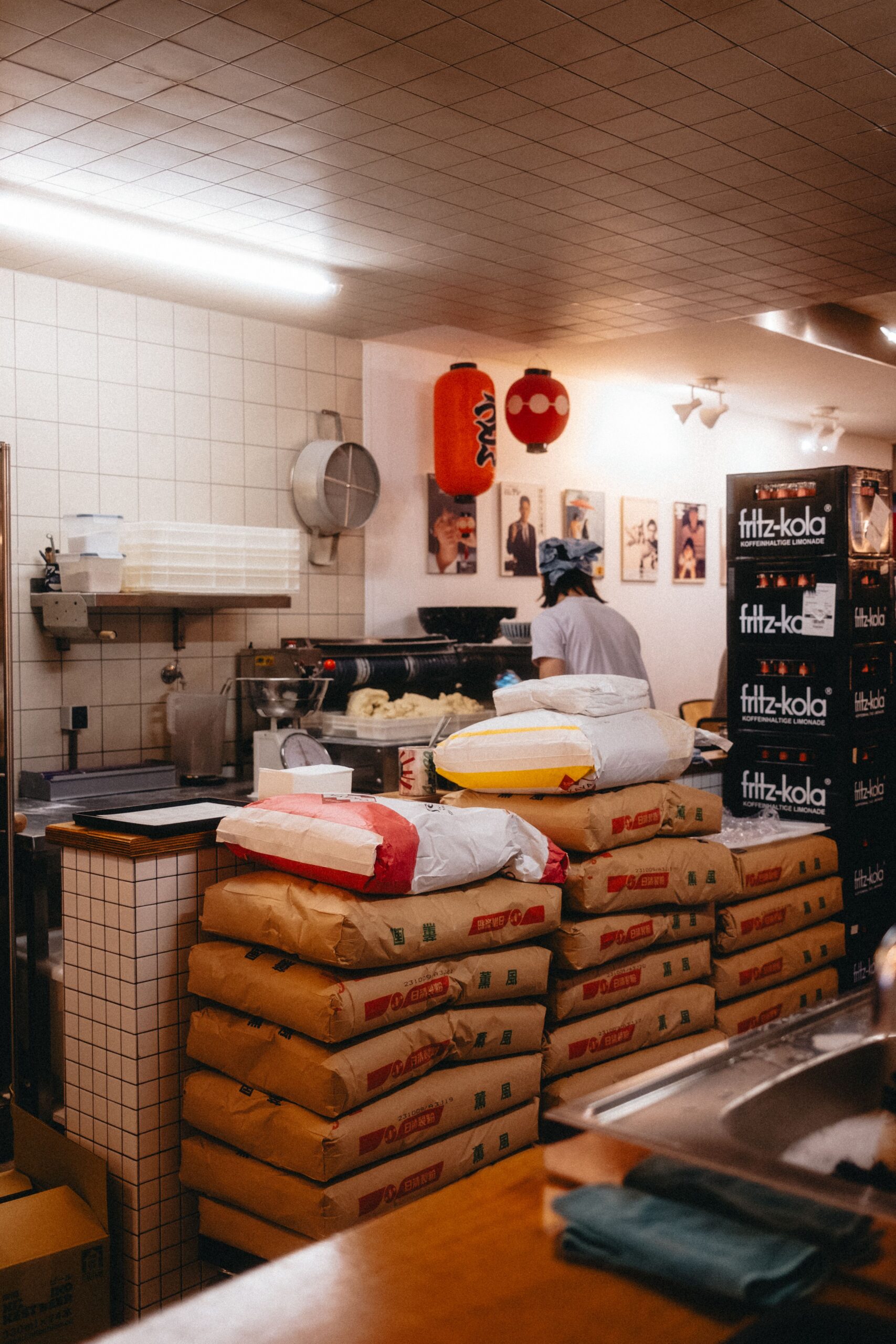 Restoranlarda Son Kullanma Tarihi Geçen Ürünler Neden Artar?